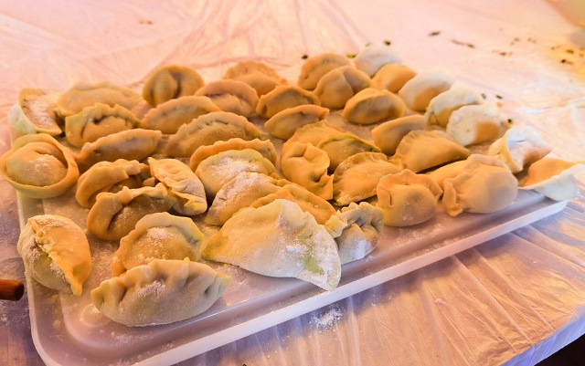暖冬齐聚杏花 师生共享佳肴——师生共膳饺子宴