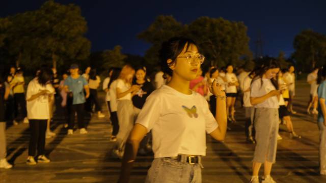 舞青春魅力 奏响夏日乐章——青藤书院举办青藤周末之夜·舞蹈之夜第30期