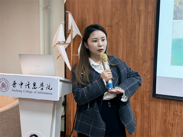 阅咖提升自我 师生共品而思——上河书院举办“大咖集结号”系列活动