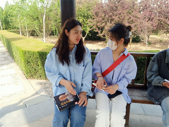 相约六角亭 品读大咖的传奇故事——向商书屋第26期:书山有路 与TA同行