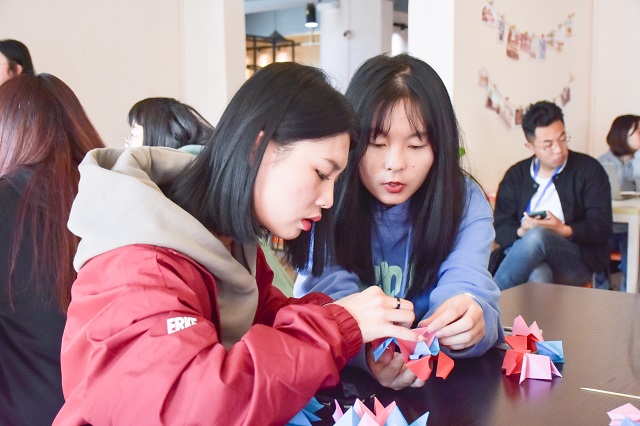 玩转指尖艺术 协作共享欢乐——第1期手巧见天工