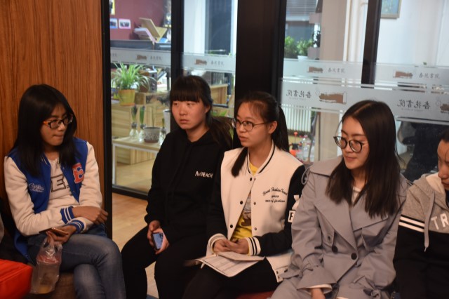 师生共话 搭建温馨“家园”——杏花书院举办杏花夜话第三期:导师开放日