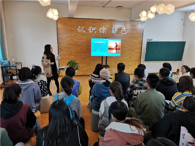 探索数学奥秘 打开思辨之门——箕城书院开展“超级数学建模”训练营第十五期