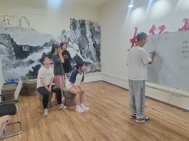 转个弯 寻见更好的自己——暖言拾光第11期