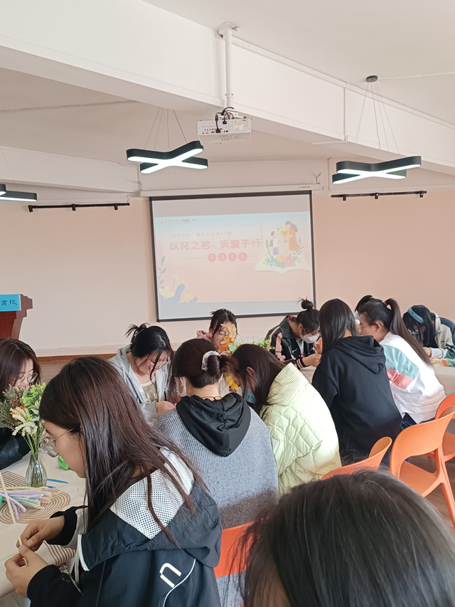 携一抹春色 添爱意满满——“谷社谷乡”青年行动第23期:以花之名 诉爱于行