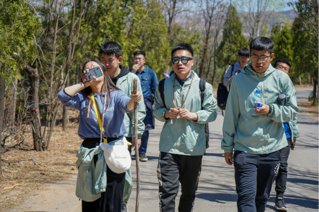 青藤书院“乐在青藤·寻迹自然”第3期活动纪实:遇见梅苑山庄 一起去踏青吧