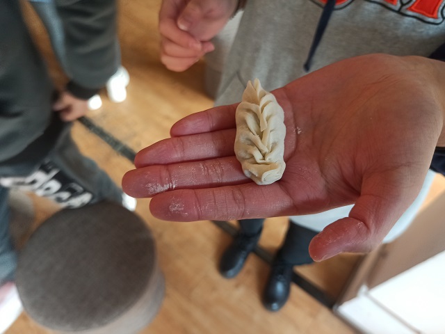 温暖冬至 师生共膳