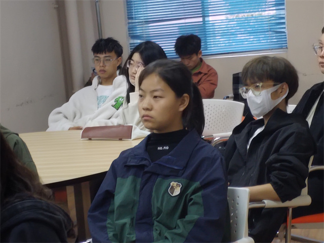让职场里的“生活”充满阳光——职场“会”技能第8期:做情绪的主人