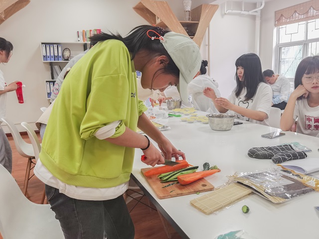 群英荟萃 “我”与美食的奇妙相遇——青藤书院举办“Q仔厨房”系列活动第18期