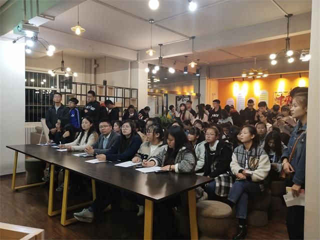 “环保手绘签名”活动完满落幕