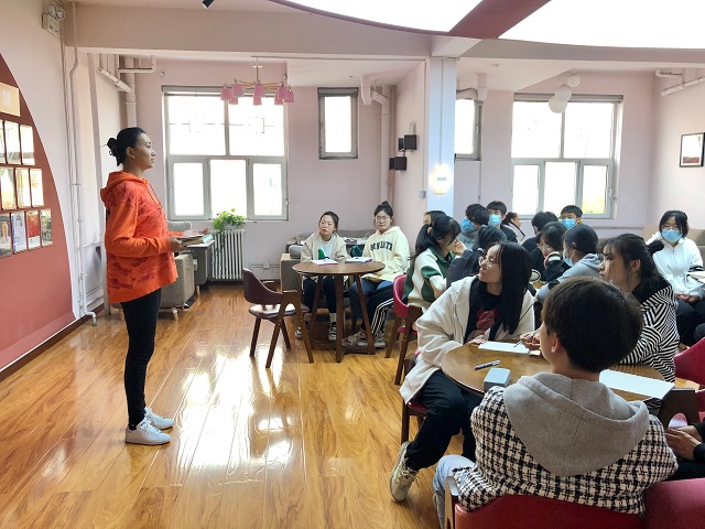 逐风挽浪 走进马斯克的传奇——三达书院开展“圆桌读书会”系列活动