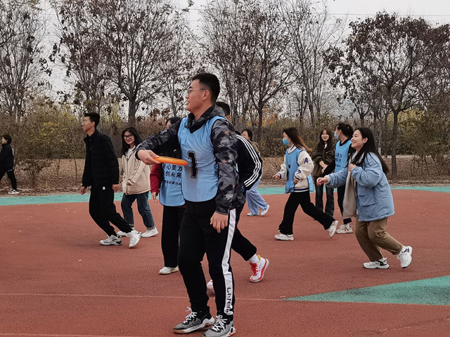 “盘”青春 多巴胺是生活的万能解药——无边书院&GAG素质拓展协会:你了解Frisbee吗?