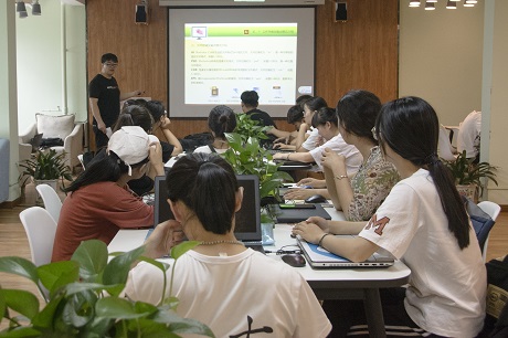 青藤讲堂第25期:视觉语言—用AI软件来设计