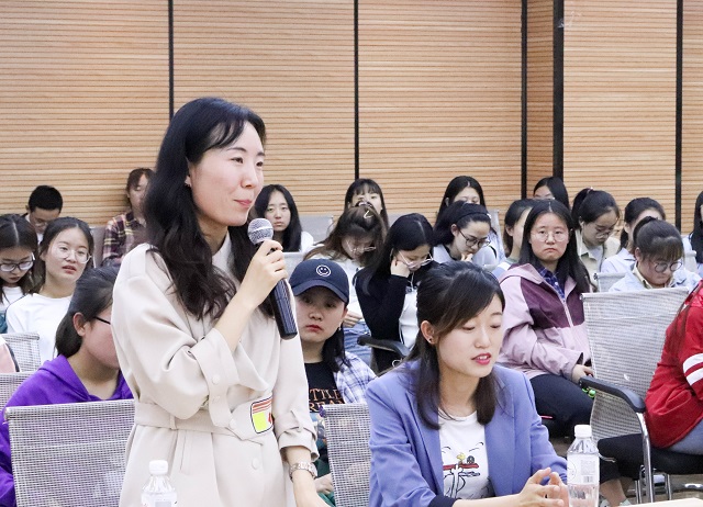 思维革新每月一思 火花碰撞 辨中争锋——箕城书院举办第四期“箕城·月旦评”