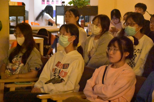 萤火之光 亦可增辉日月——第7期八点一刻
