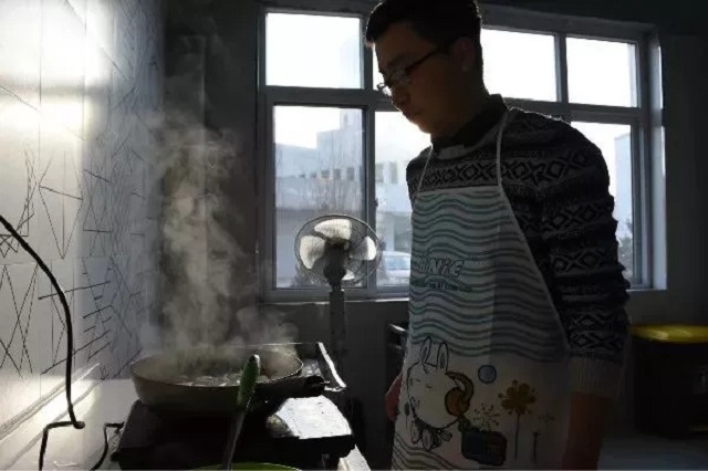 爱暖寒冬 情暖书院——杏花书院举办第六期、第七期“杏花夜话”
