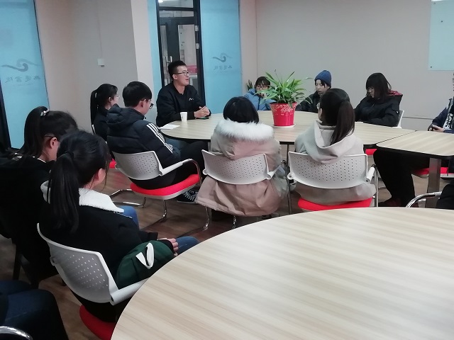 “无边对话·遇未来”第21期 诉点滴公益事 传递温暖情