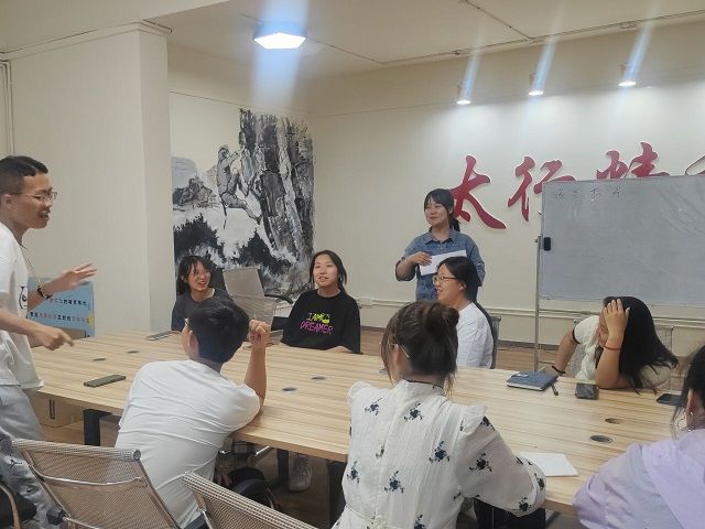 用心感受 将爱传递 在交流中成长——太行书院暖言拾光系列活动