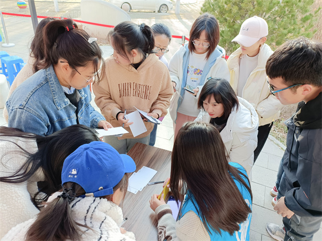 研读大咖 灵魂畅饮 遇见更优秀的自己——晋中信息学院图书馆联合箕城书院校园读书节系列活动