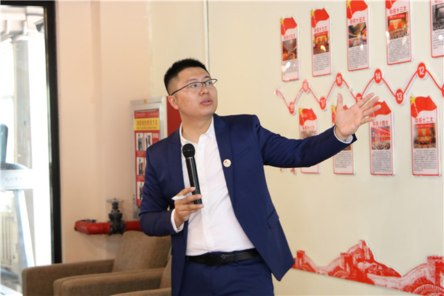 书院辅导员日第4期:在沟通与协作中共建书院温暖团队