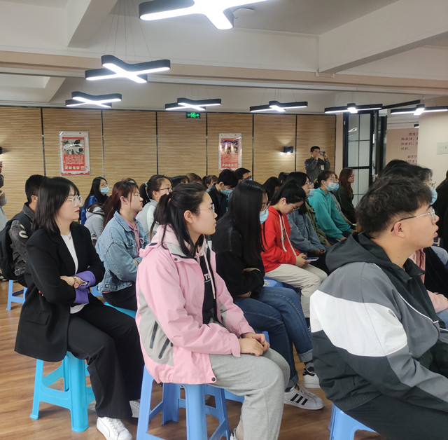 坚持自我 勇闯未来——【视界无边】我们的视野·视讯周刊第55期