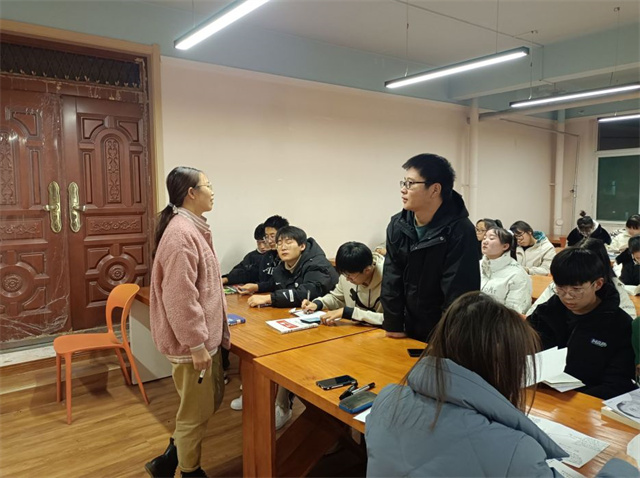 三余读书会 共赴一场遇见天才之旅——无边书院向商书屋第7期:三余读书会(二)