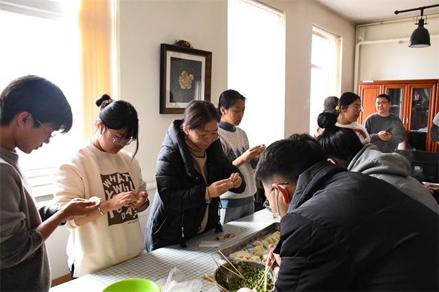一岁一礼 逐梦前行——右岸书院首次师生集体生日会