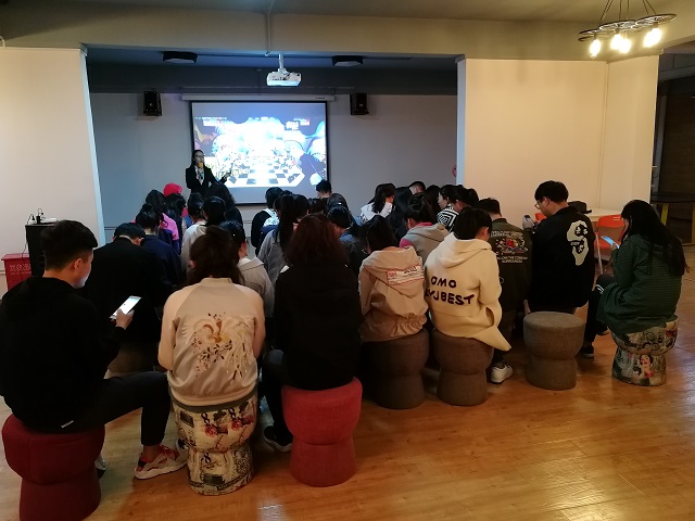 你陪我长大 我陪你变老——杏花书院举办第二期综艺漫漫侃