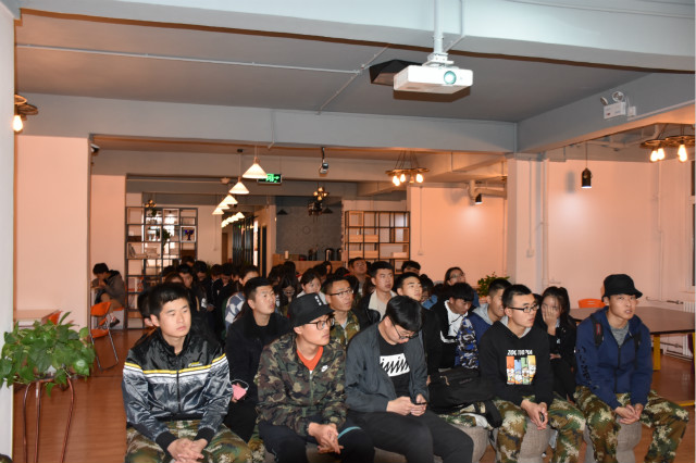 手握纸笔 让你我共话真情——杏花书院开展第二期“见字如面”书信赏读会