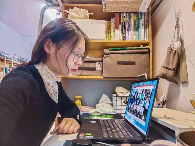 “悦”读时光 感受智能变化——青藤书院举办分享书房•我与书的故事系列活动第22期
