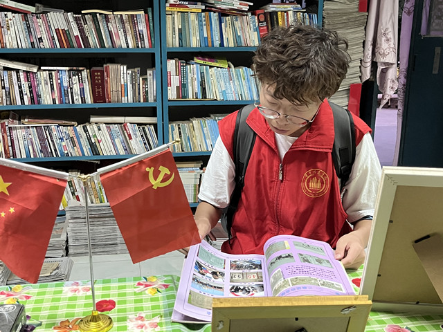 【三下乡】一个人讲一座村 农家书屋里的精神文化建设——白燕书院同心燃梦乡村振兴促进团“三下乡”活动