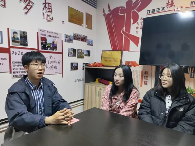秋意盎然 由衷之言——第25期师生零距离