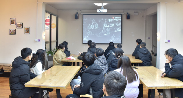 缅怀历史先烈 珍惜美好当下——三达书院全生异科导师举办缅怀活动