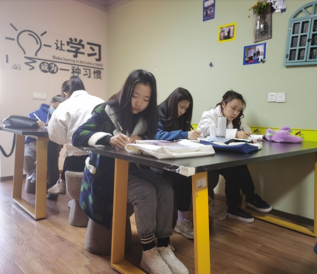 太行阅读邀你：遨游书海 书墨香满园