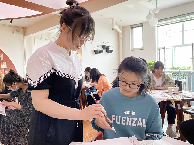落笔生画(第17期):绘梅花之傲骨,画人生之诗意