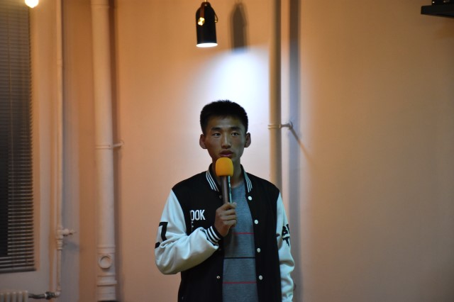 以动会友 用汗水换得荣誉——杏花书院举办“开讲啦！”第二期
