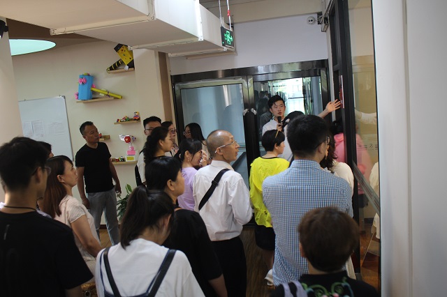 【1+1>2】搭建沟通桥梁 共建育人平台