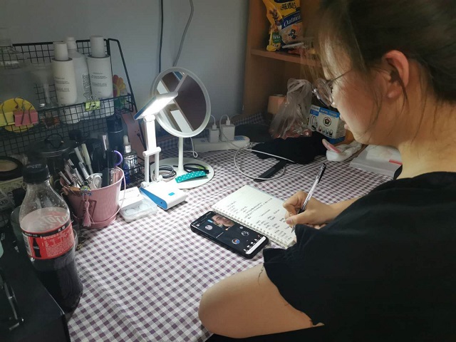 【毕业季】侧耳倾听 属于“我”的青春毕业季——青藤书院举办“季忆留夏 在下十八”毕业分享会院长对我说活动