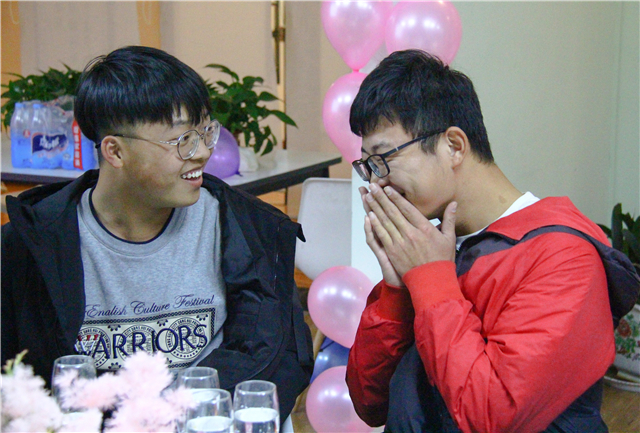 记我与书院的一份小美好——爱在青藤“粉红色的雪”集体生日会