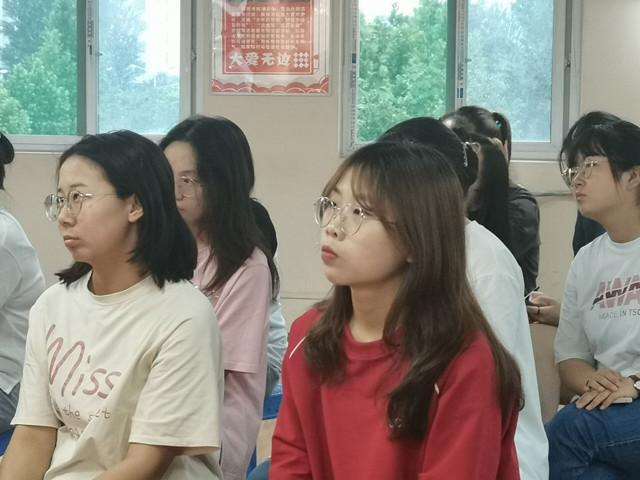年少有为 大有可为——【视界无边】青语·导师面对面讲座