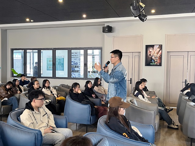 用“心”发现 用“情”摄影——即刻发光计划第4期:一“镜”到底