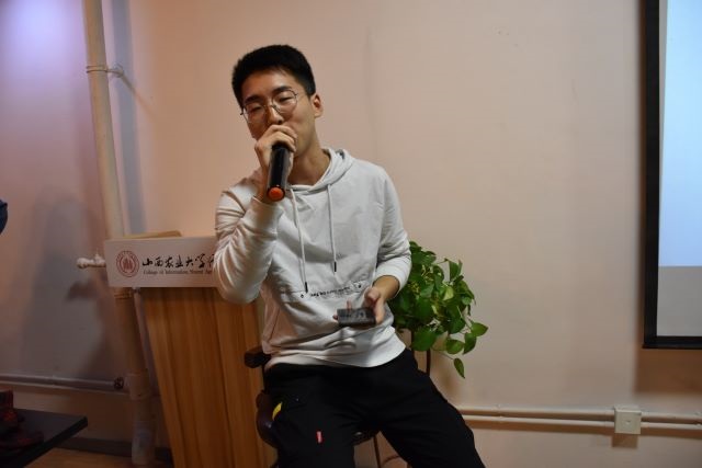 海上生明月 天涯共此时