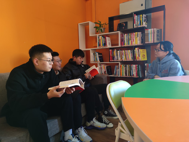 交流大咖人生 明确人生规划——全生异科导师面对面谈话
