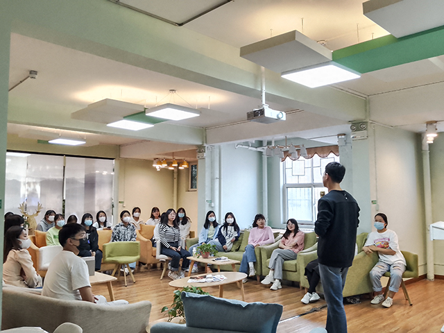 思索 体验 共讨商业奥秘——青藤书院举办“在校言商”系列活动