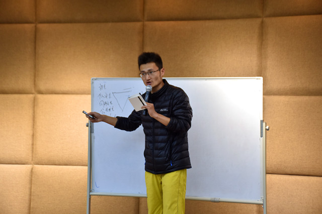 【1+1>2】大数据学院、信息工程学院与太行书院共同举办大学生常见身体突发疾病应急处理及消防安全知识讲座