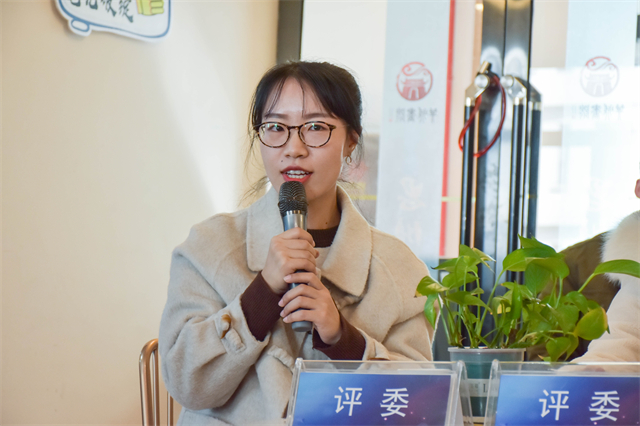 涌动青春思辨 论道谁与争锋——第十二届“信院杯”辩论赛团队赛小组半决赛