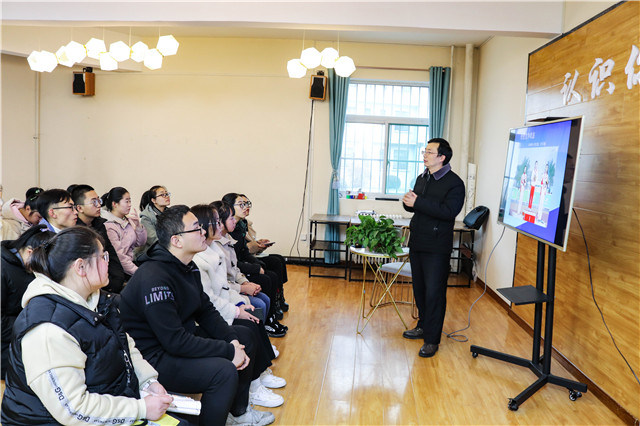 收集思维碎片 开启思辨之门——箕城书院开展第五期多元批判思维训练营之“沟通”攻略