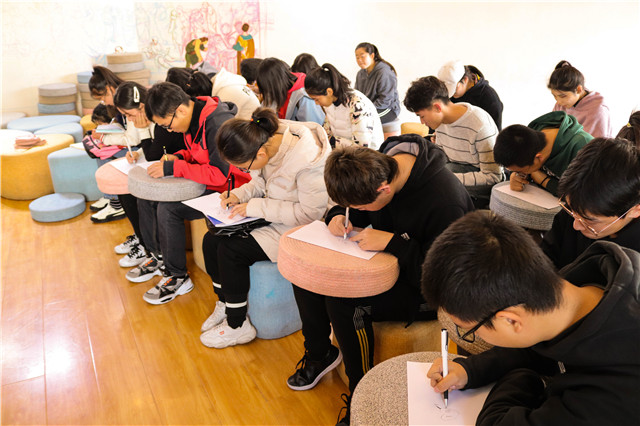 走进箕城思辨力拓展课堂 享受思维盛宴