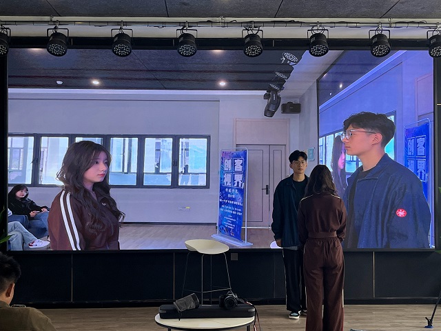 用“心”发现 用“情”摄影——即刻发光计划第4期:一“镜”到底