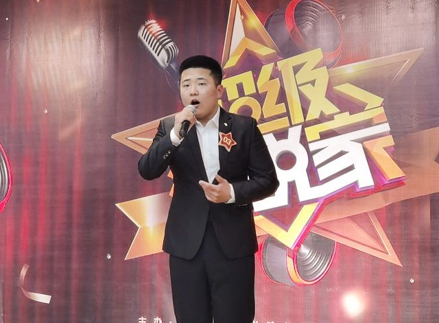 熠熠演说放光芒 爱党爱国显英雄
